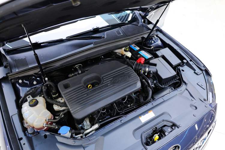 Used Ford Taurus 2019 EcoBoost 245 Premium Edition Engine Bay