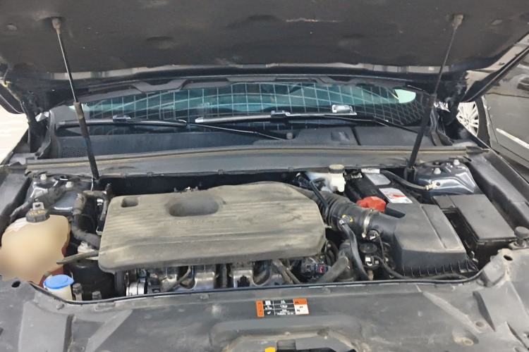 Used Ford Taurus 2019 EcoBoost 245 Premium Edition Engine Bay