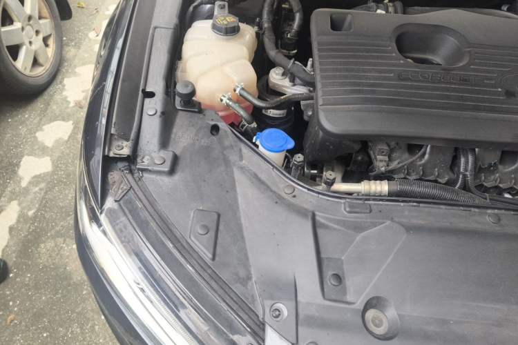 Used Ford Taurus 2019 EcoBoost 245 Premium Edition Engine Bay Right