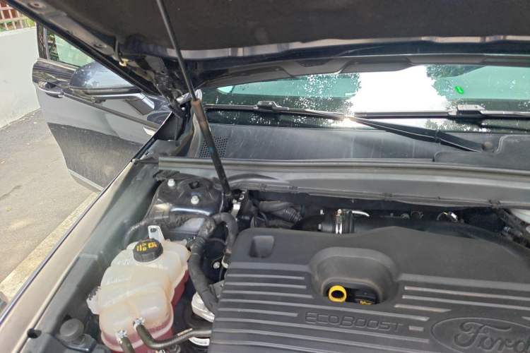 Used Ford Taurus 2019 EcoBoost 245 Premium Edition Engine Bay Right