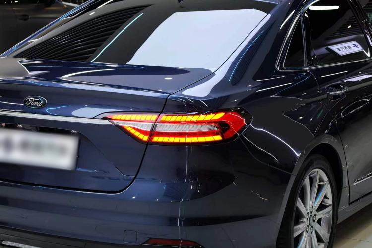 Used Ford Taurus 2019 EcoBoost 245 Premium Edition Exterior 14