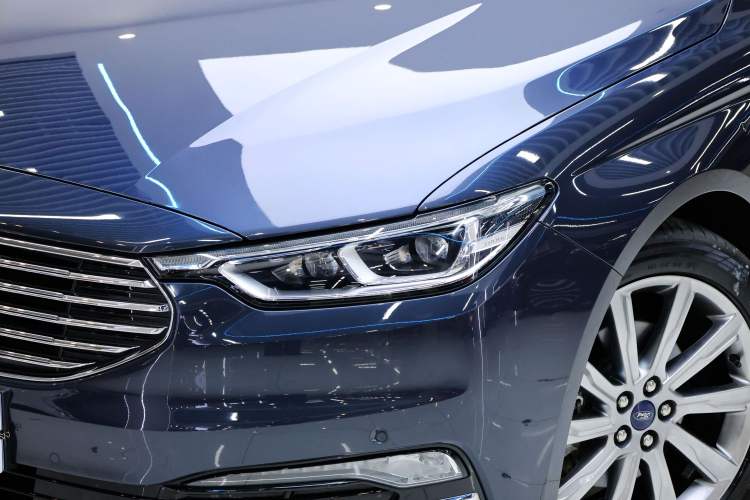 Used Ford Taurus 2019 EcoBoost 245 Premium Edition Exterior 7