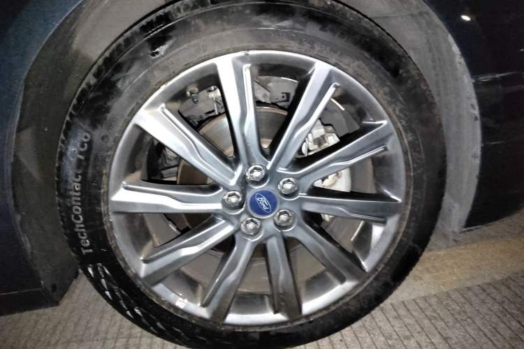 Used Ford Taurus 2019 EcoBoost 245 Premium Edition Exterior 7