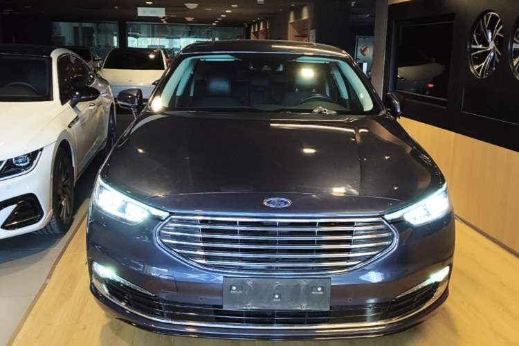 Used Ford Taurus 2019 EcoBoost 245 Premium Edition Front