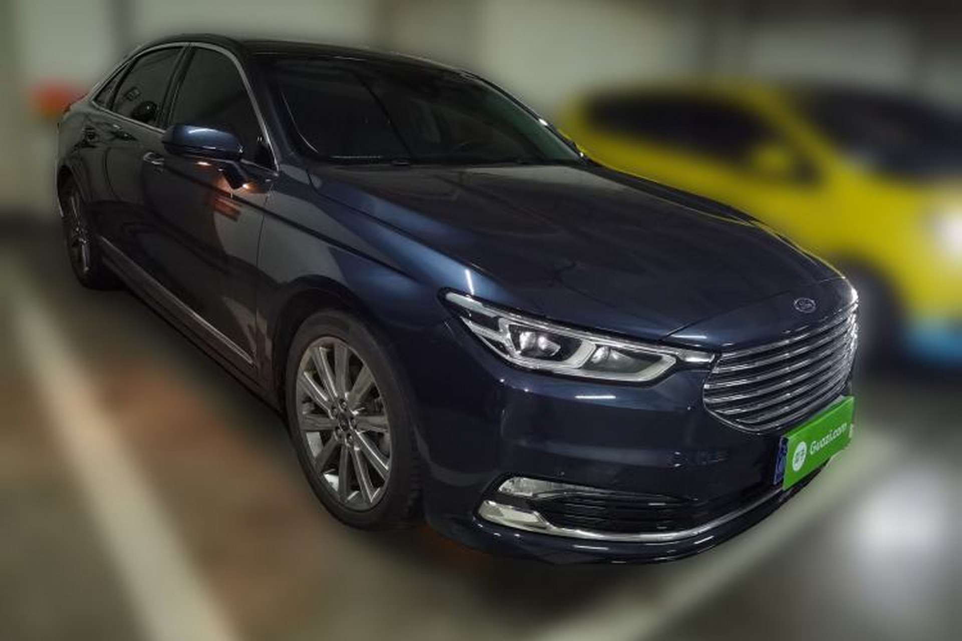 Used Ford Taurus 2019 EcoBoost 245 Premium Edition Front Right 45 Deg