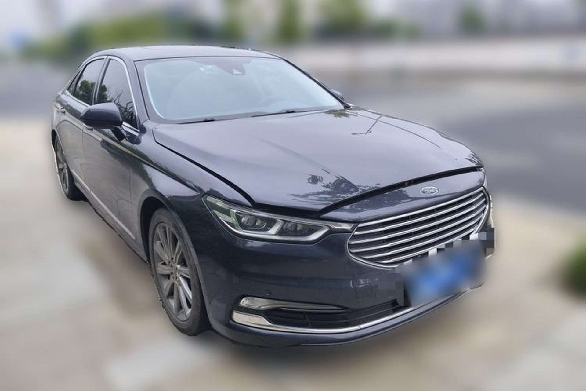 Used Ford Taurus 2019 EcoBoost 245 Premium Edition Front Right 45 Deg