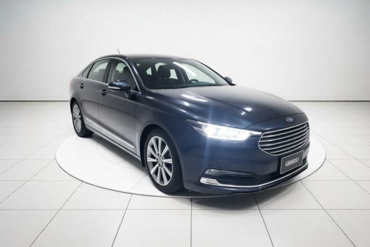 Used Ford Taurus 2019 EcoBoost 245 Premium Edition Front Right 45 Deg