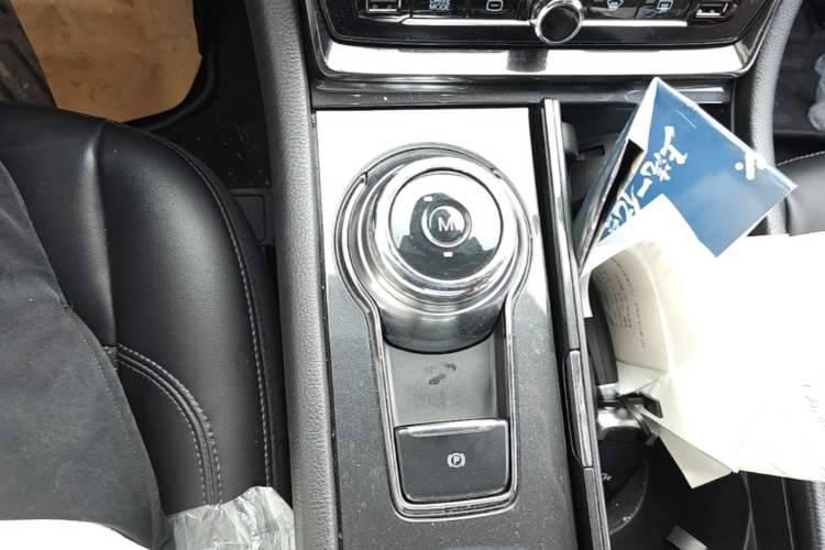 Used Ford Taurus 2019 EcoBoost 245 Premium Edition Gear Lever