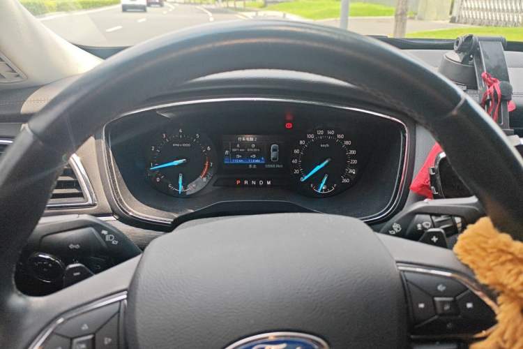 Used Ford Taurus 2019 EcoBoost 245 Comfort Edition Instrument Cluster
