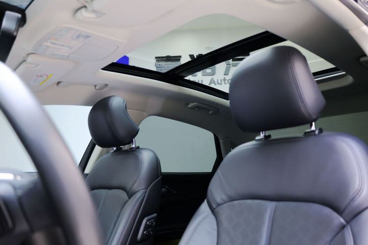 Used Ford Taurus 2019 EcoBoost 245 Premium Edition Interior 11