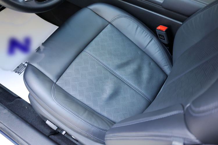 Used Ford Taurus 2019 EcoBoost 245 Premium Edition Interior 12