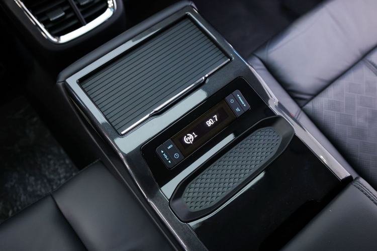 Used Ford Taurus 2019 EcoBoost 245 Premium Edition Interior 15