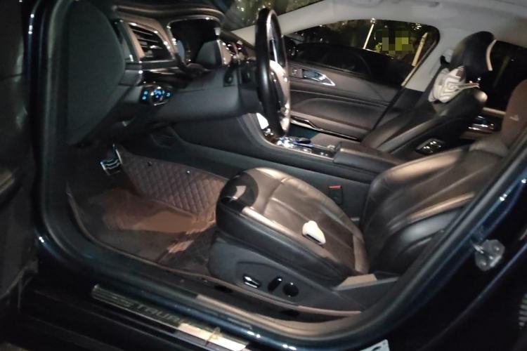 Used Ford Taurus 2019 EcoBoost 245 Premium Edition Interior 3