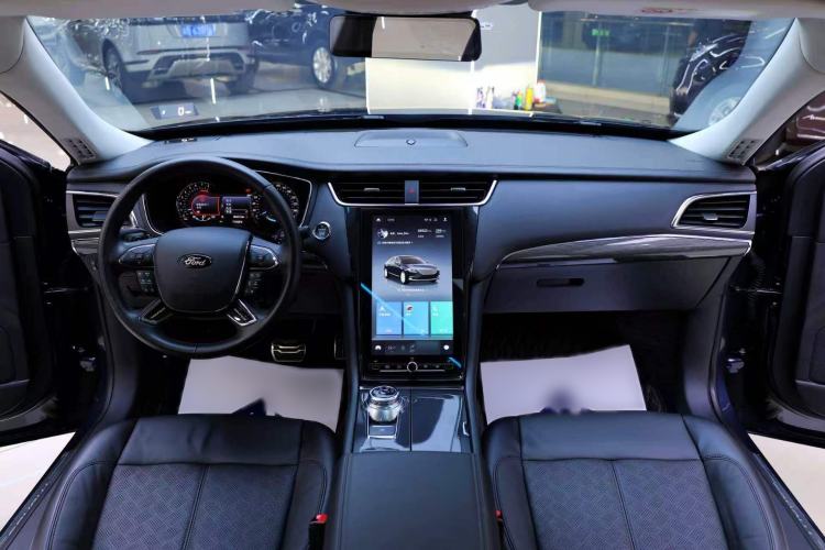 Used Ford Taurus 2019 EcoBoost 245 Premium Edition Interior 3
