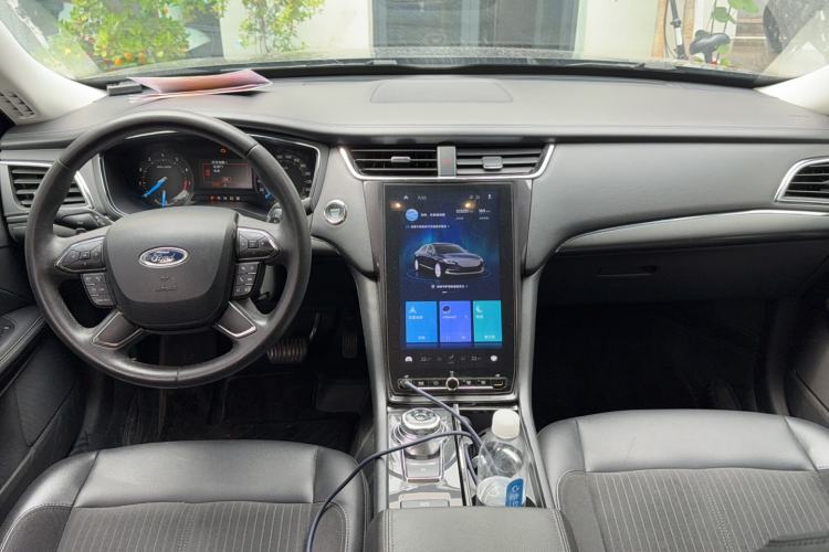 Used Ford Taurus 2019 EcoBoost 245 Comfort Edition Interior 3
