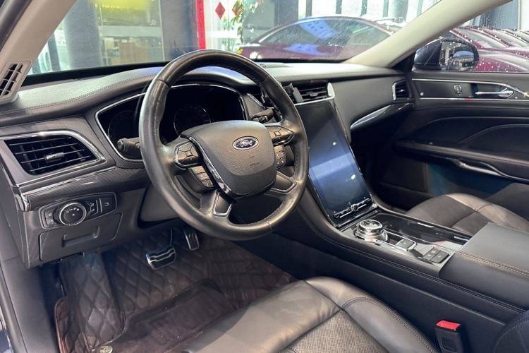 Used Ford Taurus 2019 EcoBoost 245 Premium Edition Interior 5