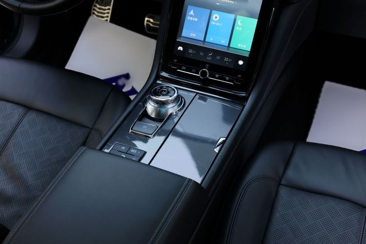 Used Ford Taurus 2019 EcoBoost 245 Premium Edition Interior 6