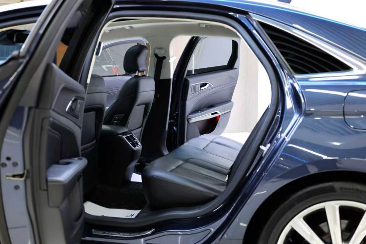 Used Ford Taurus 2019 EcoBoost 245 Premium Edition Interior 7
