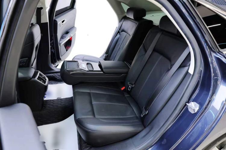Used Ford Taurus 2019 EcoBoost 245 Premium Edition Interior 8