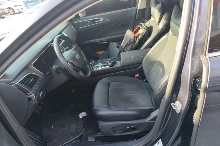 Used Ford Taurus 2019 EcoBoost 245 Comfort Edition Left Front Seat