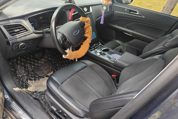 Used Ford Taurus 2019 EcoBoost 245 Comfort Edition Left Front Seat