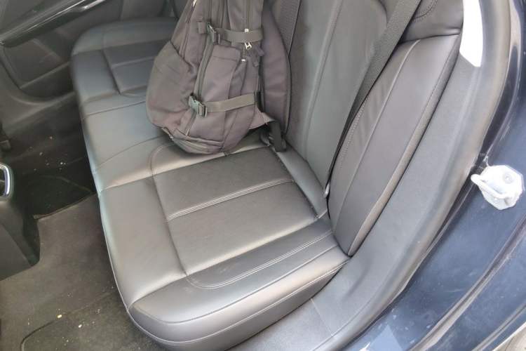 Used Ford Taurus 2019 EcoBoost 245 Premium Edition Left Rear Seat