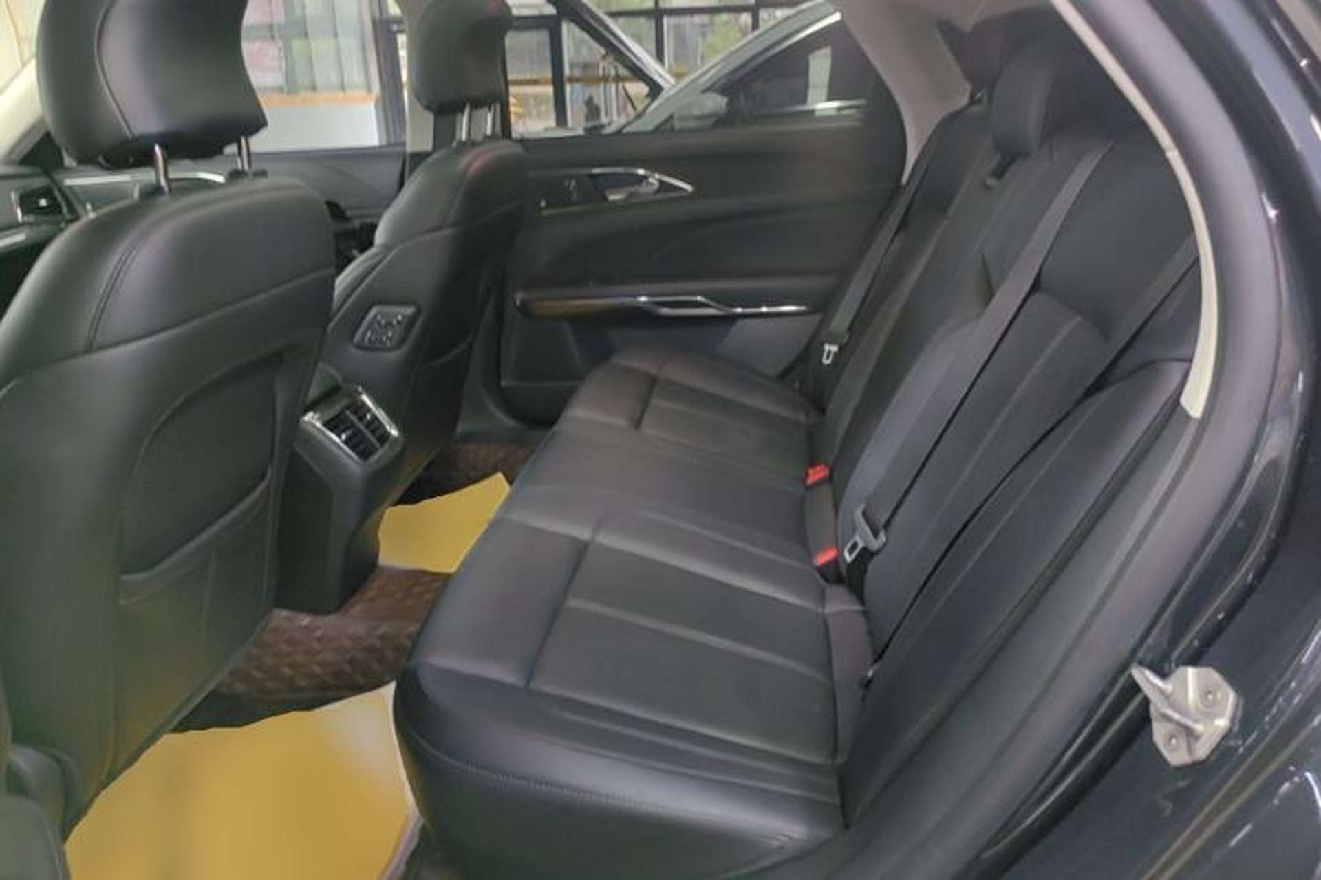 Used Ford Taurus 2019 EcoBoost 245 Premium Edition Left Rear Seat