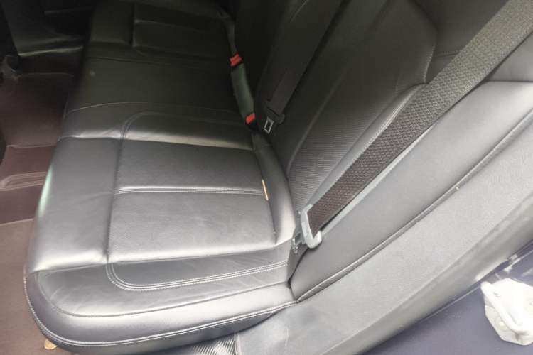Used Ford Taurus 2019 EcoBoost 245 Premium Edition Left Rear Seat