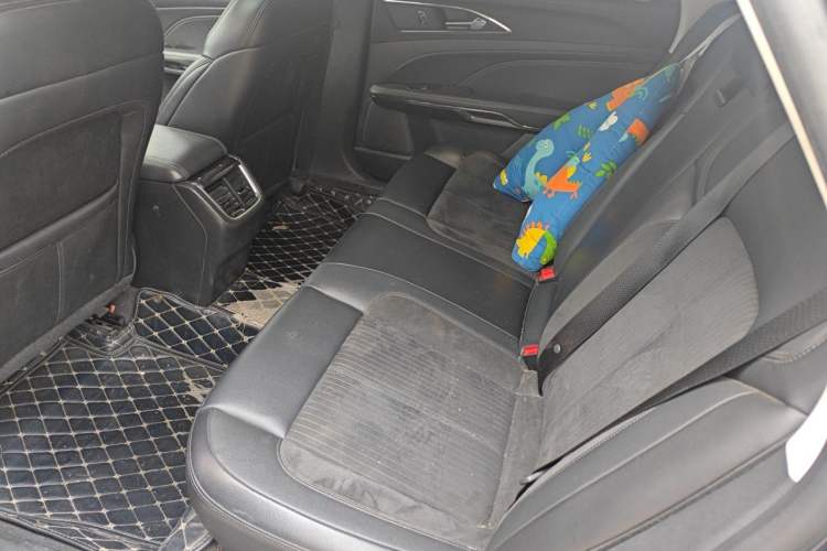 Used Ford Taurus 2019 EcoBoost 245 Comfort Edition Left Rear Seat