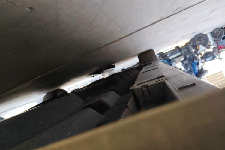 Used Ford Taurus 2019 EcoBoost 245 Comfort Edition Left Side Sill