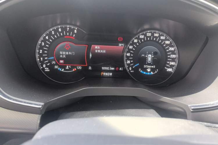 Used Ford Taurus 2019 EcoBoost 245 Vignale Deluxe Edition Odometer Close Up