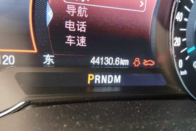 Used Ford Taurus 2019 EcoBoost 245 Premium Edition Odometer Close Up