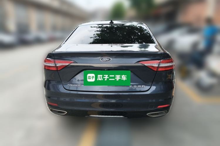 Used Ford Taurus 2019 EcoBoost 245 Vignale Deluxe Edition Rear