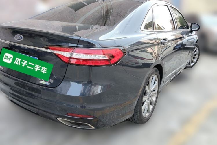 Used Ford Taurus 2019 EcoBoost 245 Premium Edition Rear Right 45 Deg