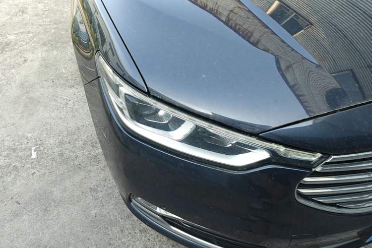 Used Ford Taurus 2019 EcoBoost 245 Premium Edition Right Front Headlight
