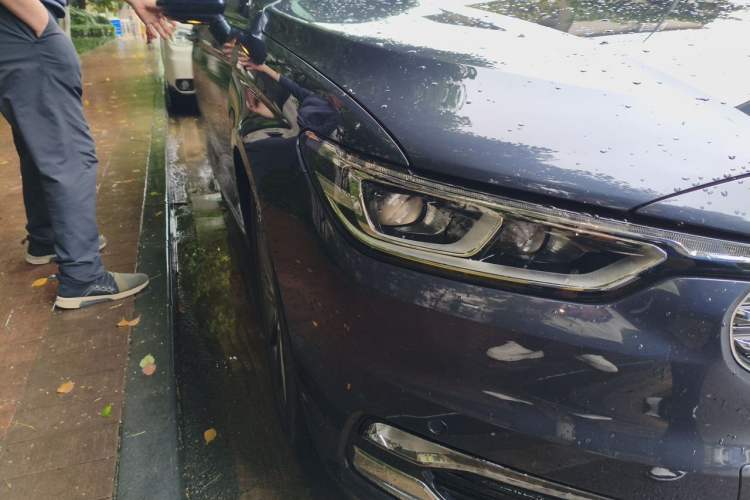 Used Ford Taurus 2019 EcoBoost 245 Premium Edition Right Front Headlight