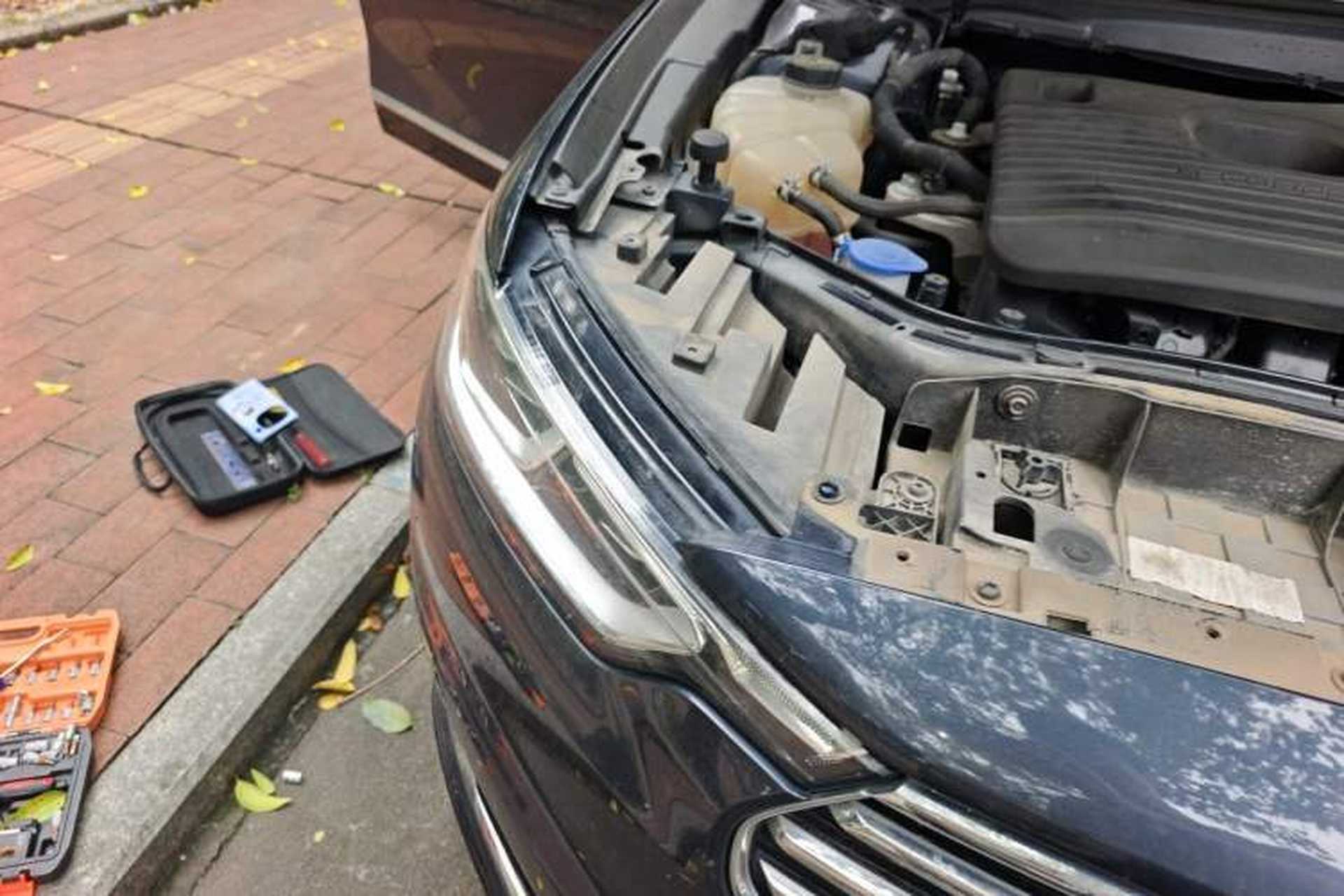 Used Ford Taurus 2019 EcoBoost 245 Premium Edition Right Front Headlight
