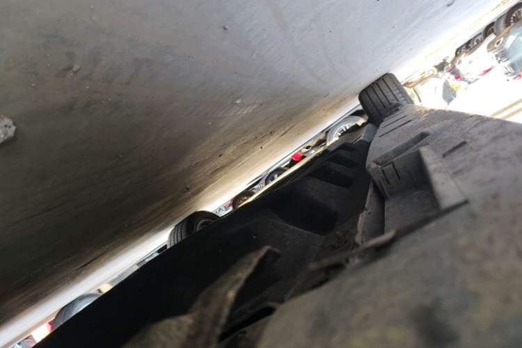 Used Ford Taurus 2019 EcoBoost 245 Comfort Edition Right Side Sill
