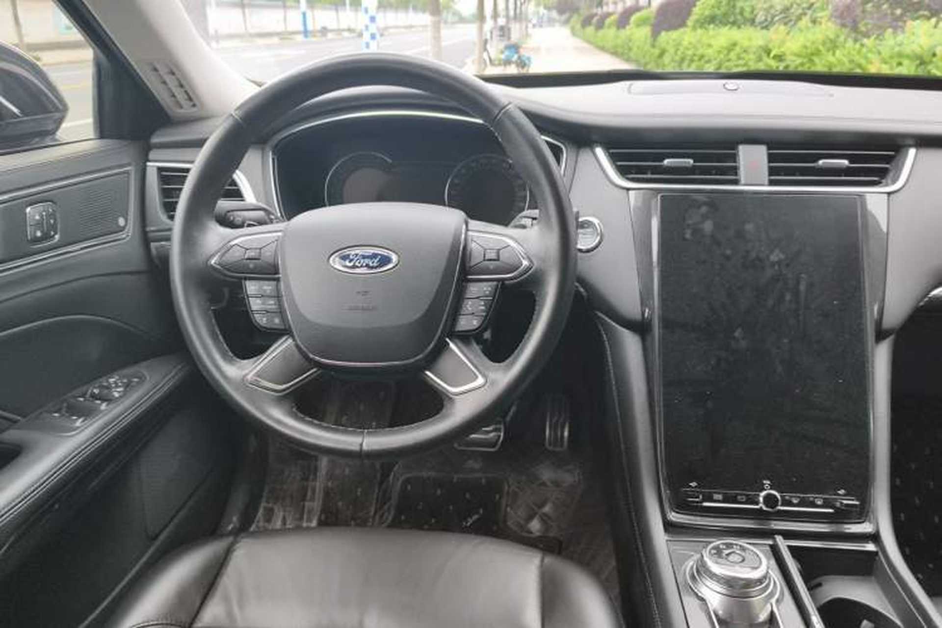 Used Ford Taurus 2019 EcoBoost 245 Premium Edition Steering Wheel