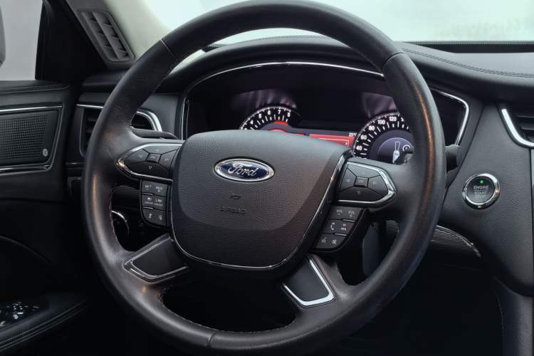Used Ford Taurus 2019 EcoBoost 245 Premium Edition Steering Wheel