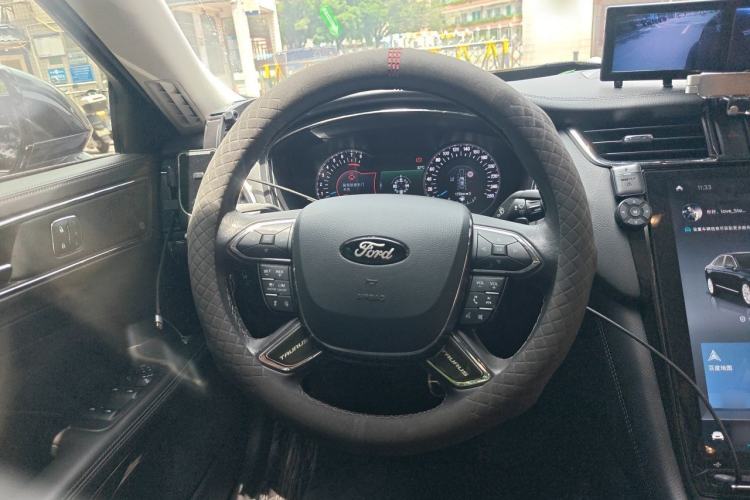 Used Ford Taurus 2019 EcoBoost 245 Premium Edition Steering Wheel