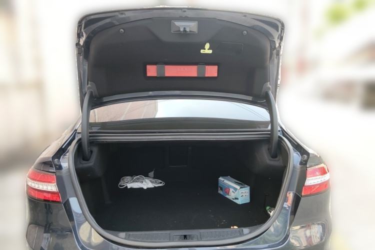 Used Ford Taurus 2019 EcoBoost 245 Premium Edition Trunk