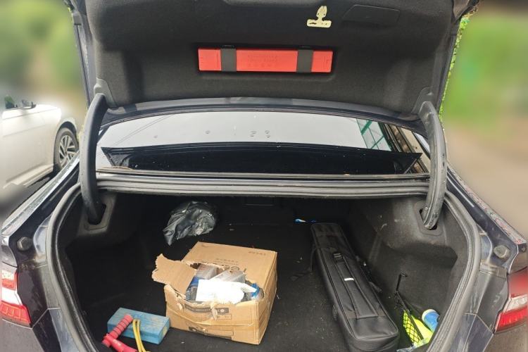 Used Ford Taurus 2019 EcoBoost 245 Premium Edition Trunk