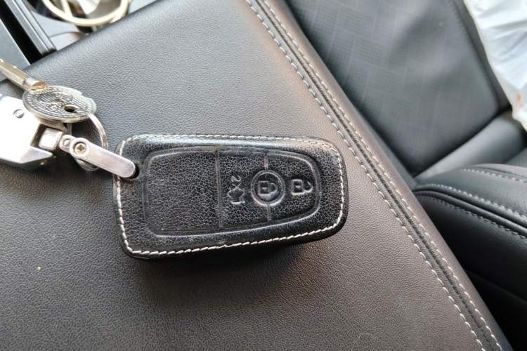 Used Ford Taurus 2019 EcoBoost 245 Premium Edition Vehicle Key