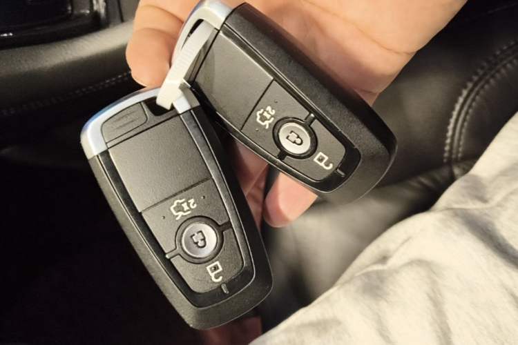 Used Ford Taurus 2019 EcoBoost 245 Premium Edition Vehicle Key