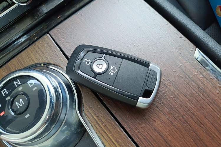 Used Ford Taurus 2019 EcoBoost 245 Premium Edition Vehicle Key
