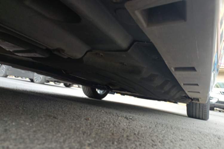 Used Ford Taurus 2019 EcoBoost 245 Premium Edition Chassis Rear Right