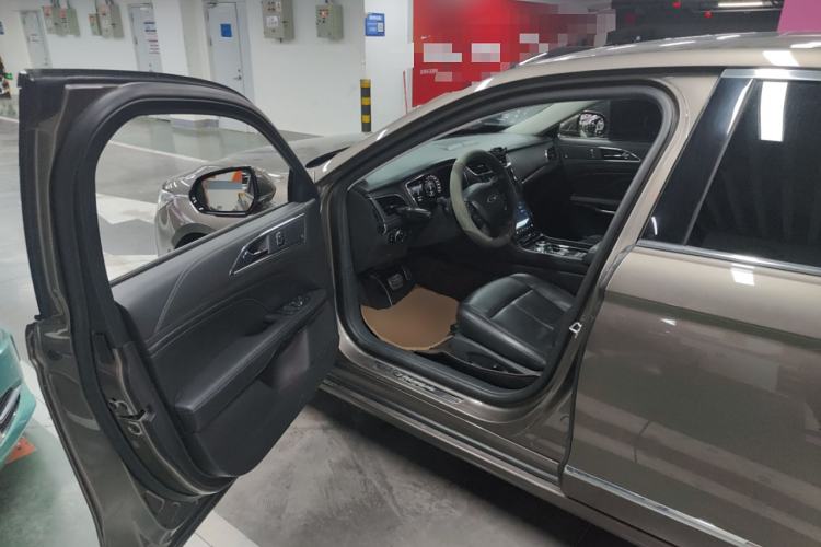 Used Ford Taurus 2019 EcoBoost 245 Premium Edition Driver Seat