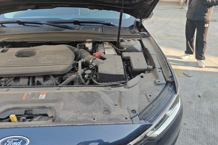 Used Ford Taurus 2019 EcoBoost 245 Premium Edition Engine Bay Left
