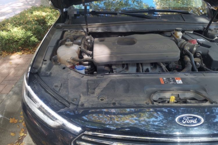 Used Ford Taurus 2019 EcoBoost 245 Premium Edition Engine Bay Right